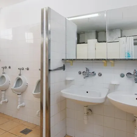 - Zajednicka Kupaonica - Shared Bathroom 호텔 클랄제비카